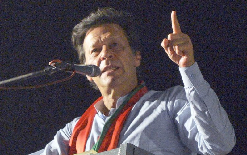 Read more about the article اکستان کا سیاسی بحران اور عمران خان